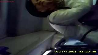 한국야동 버스안에서 이쁜년 옆에 대놓고 자위하는 변태남